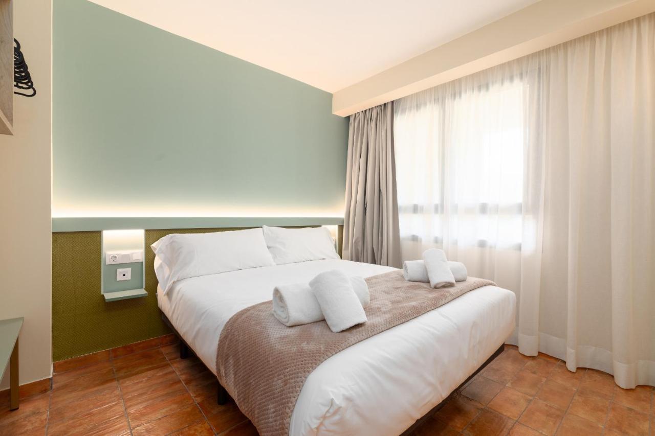 Apartamentos Las Ciencias H Valencia Eksteriør bilde